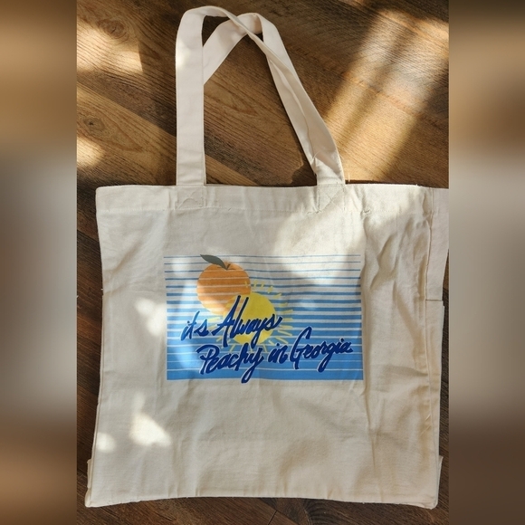 FREE PEOPLE TOTE - Picture 1 of 10